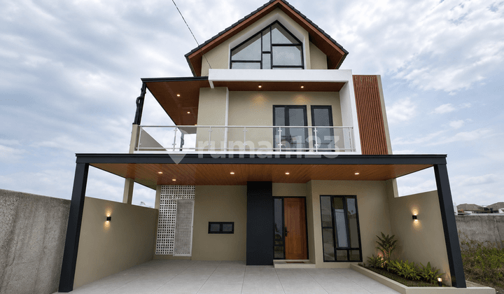 For Sale: Affordable 2-Story House in East Solo, Near UNS Campus 2026