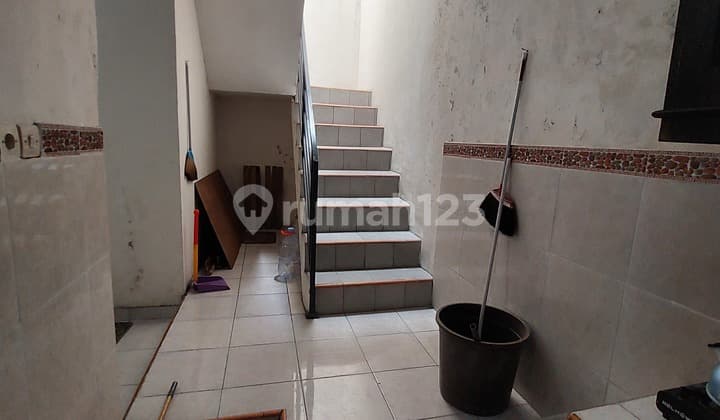 Dijual Rumah Kost 8 Kamar Di Kota Mojokerto