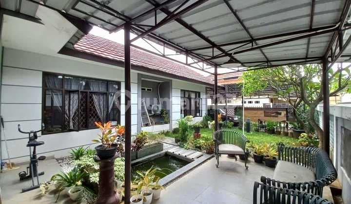 Rumah Rempoa 489M² 8Kt, 2 Dapur, Parkir 4 Mobil, Nempel Jaksel