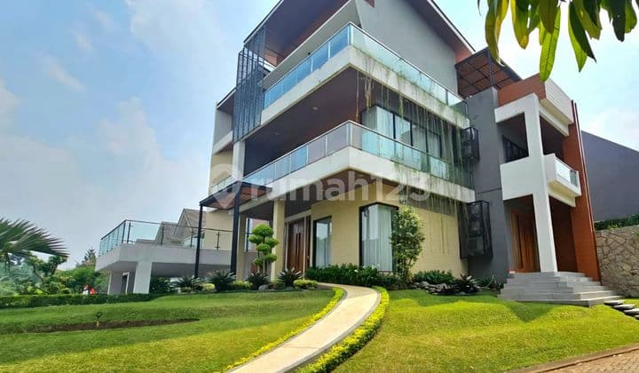 Luxurious 3-Story Oasis in BSD Delatinos with Private Swimming Pool!