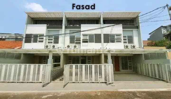 Disewakan Rumah Townhouse Semifurnish Radiodalam Jakarta Selatan