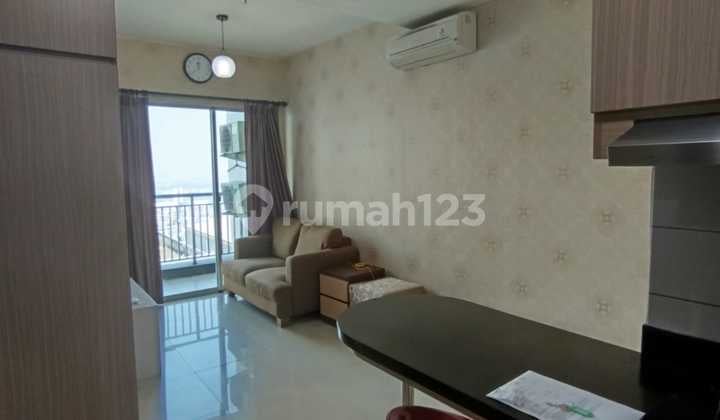 Apartemen Green Bay Type 1 Br Condominium Furnished