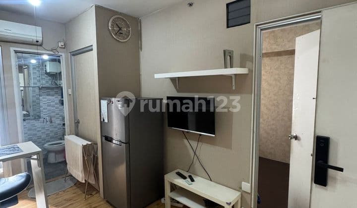 Di Sewakan 2Br Jadi 1Br Fully Furnished Apartemen Green Bay Plui