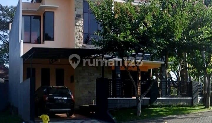 Rumah Bagus Riverside Raya Malang Dekat Terminal Komersial Are