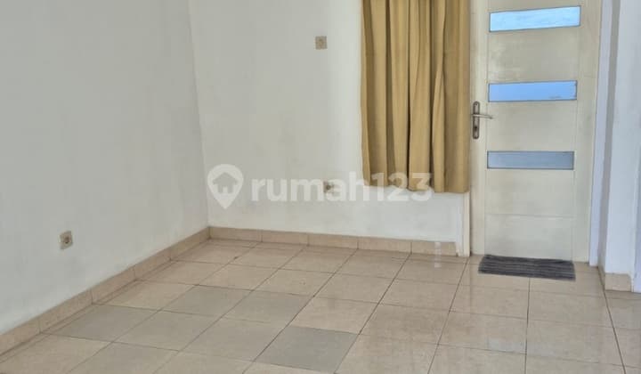 Jual Cepat Rumah di Pamulang Hook Lt 162 M2 Harga Nego