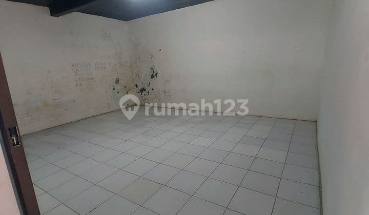 Tempat Usaha Sewa Murah 34 M2 di Pamulang Lokasi Strategis