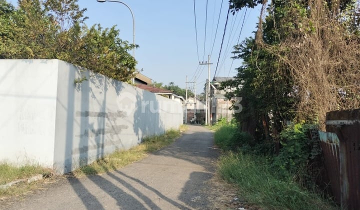 Jual Tanah Ex Gudang Pondasi Beton LT 367 M2 di Mojosari