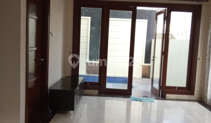 Sewa Rumah 2 Lantai di Pejaten Barat Harga Nego Sampai Deal