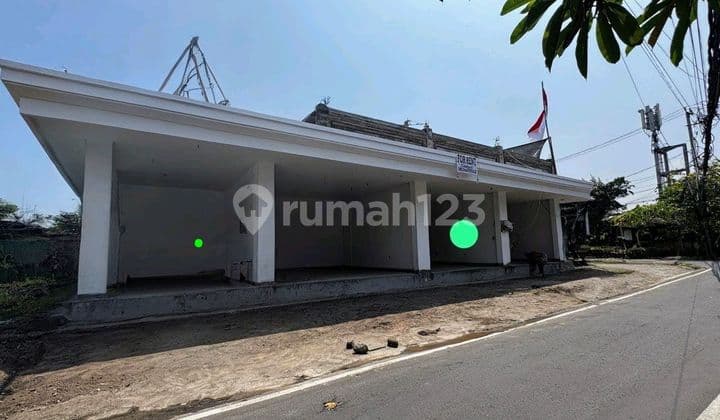 Shop For Rent (9x4,5 M2 ) Pantai Pererenan