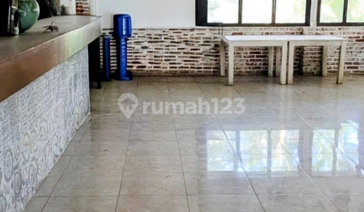Restaurant 195 M2 Pink Zone Pererenan