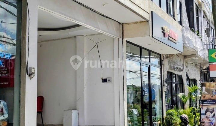 2 Story Shop 108 m² Berawa Canggu