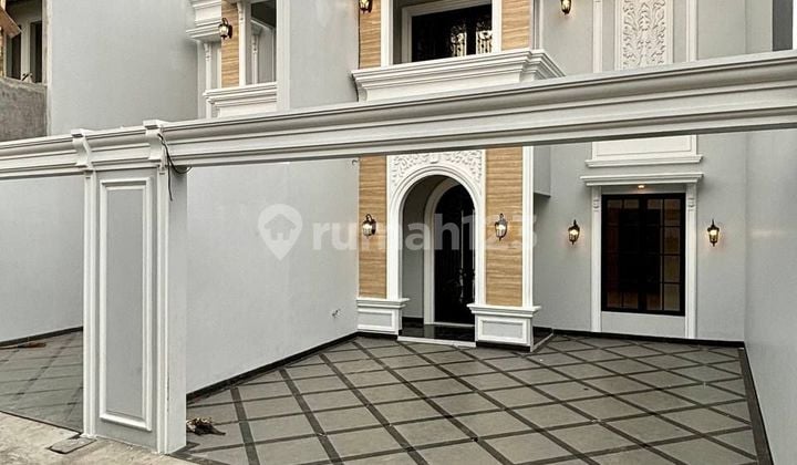Dukuh House Jagakarsa. 2.lt.+rooftop.cash & Kpr