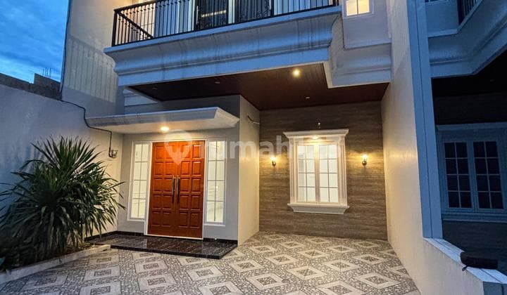 Cluster Jagakarsa.jakarta Selatan.2lt.+ruoftoop.cash/kpr