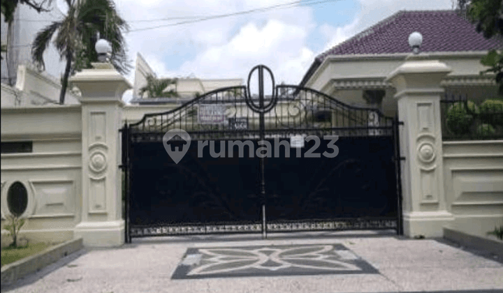 Rumah Premium Rungkut Surabaya Tanah 1410M² Siap Huni