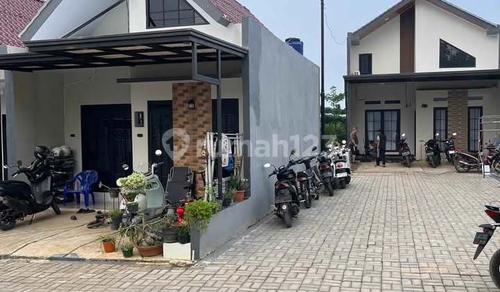 Rumah Siap Huni Akses Mobil Dekat Stasiun