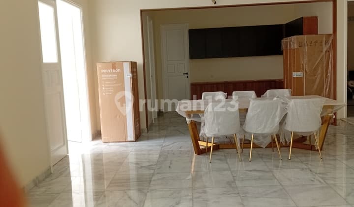 Good..pool..shuni..new Comfortable Neighborhood