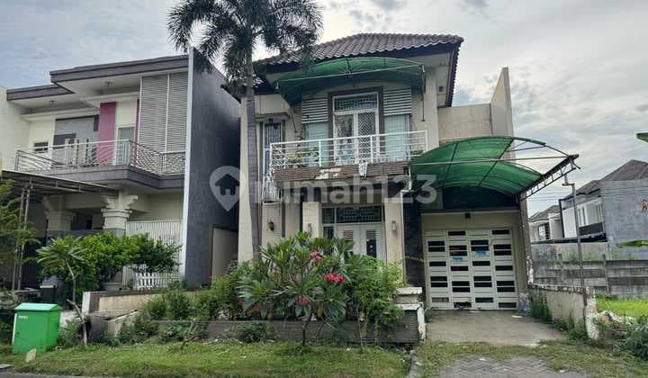 Rumah Royal Residence Cluster Windsor Hitung Tanah