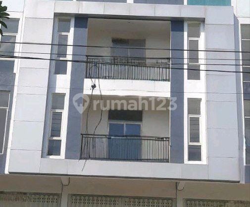 Ruko Lontar Siap Pakai Hadap Jalan Raya