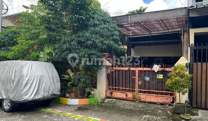 Rumah Dukuh Kupang Timur Hitung Tanah Murah