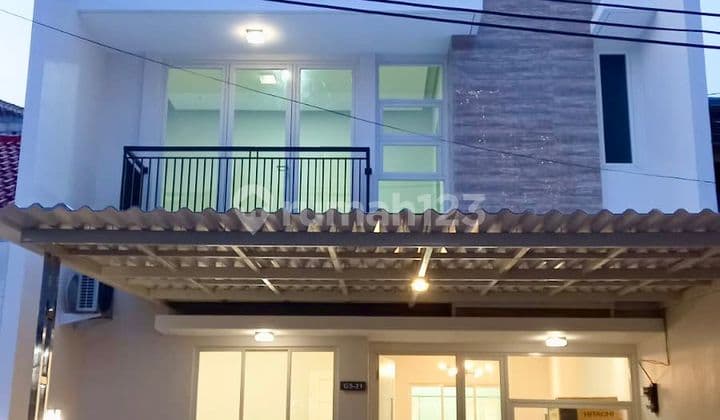 New House Fresh Griya Asri Pakuwon City