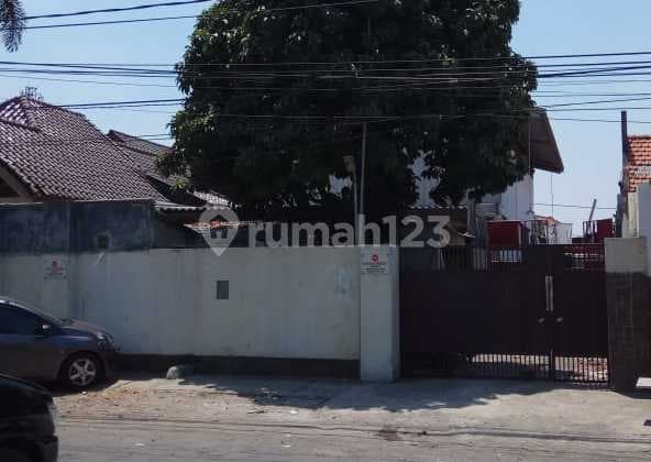 Dijual Gudang Di Pucang, 8 Jutaan/ Meter