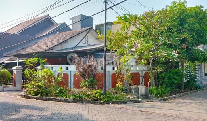 Nginden Intan Timur Hook House Ready to Occupy