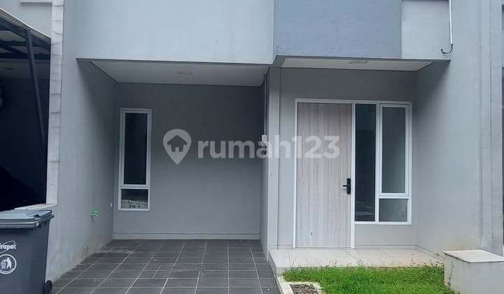 Di Jual Rumah 2 Lantai Siap Huni Dekat Pintu Tol Sawangan Bagus