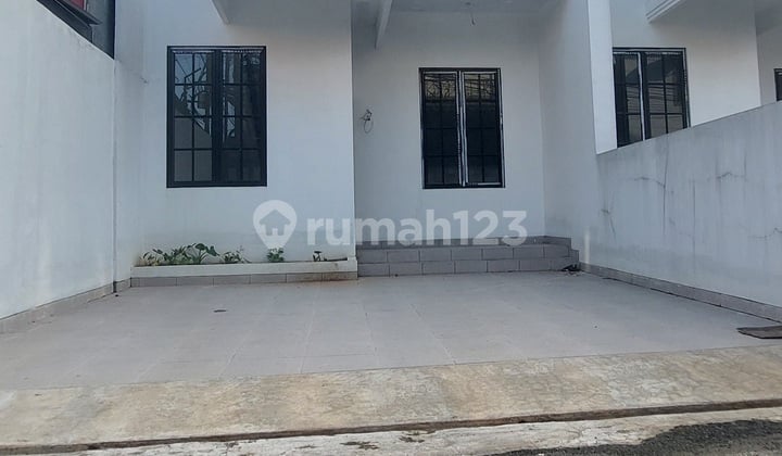 Di Jual Rumah Baru 2 Lantai Siap Huni Dekat LRT Ciracas&Tol