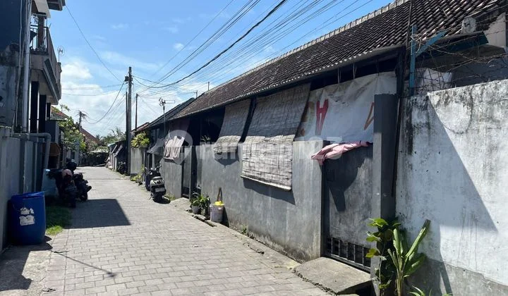 Dijual Kost Lantai 1 Lokasi di Jalan Dewi Sri Batu Bulan