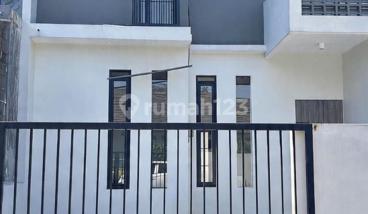 Dijual Rumah 2 Lantai di Pandanwangi Sulfat Blimbing Kota Malang