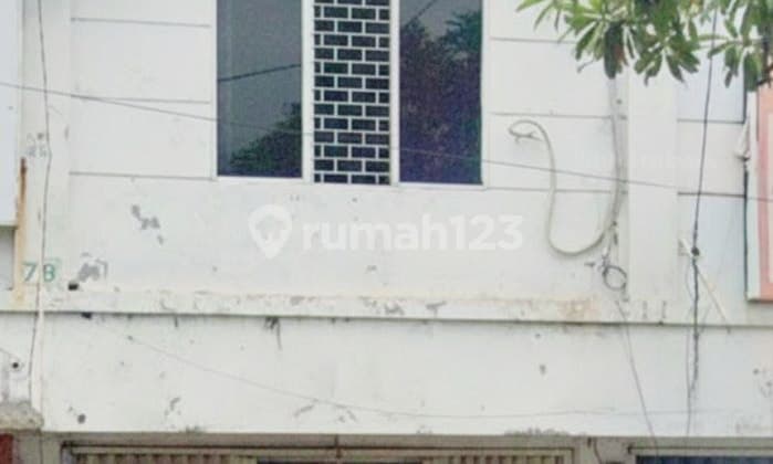 For Sale, Strategic Location Potential Shop House in Galunggung, Malang City