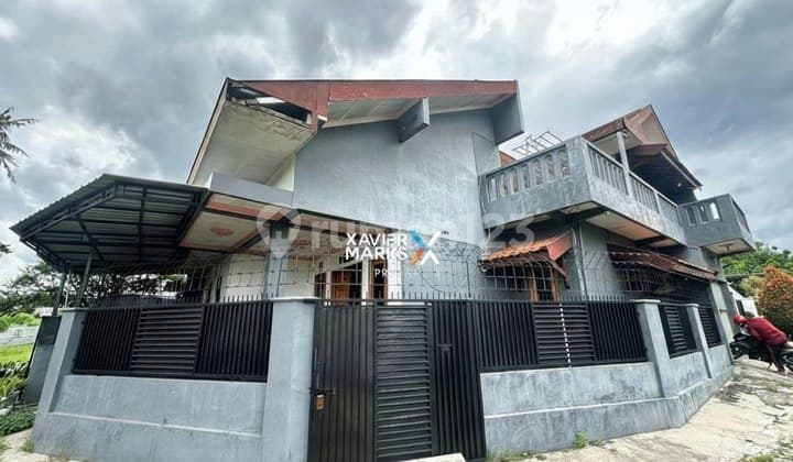 Rumah 2 Lantai Siap Huni. Lokasi Jalan Ikan-Ikan, Blimbing