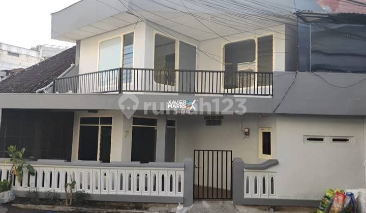 2-Story House for Rent Cheap on Mayjen Panjaitan, Near Ub
