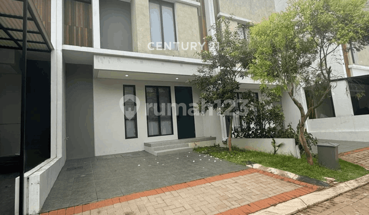 Ready-to-Live House in U Town District 9447
