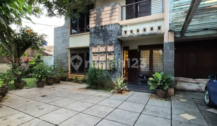 Wide House Location in Lebak Bulus Area 9238