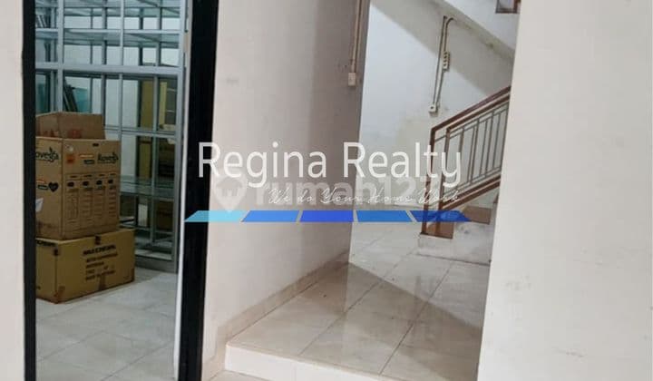 Minimalist House for Sale in Kemanggisan