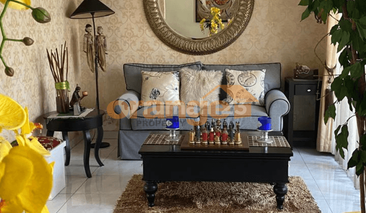 Jual Rumah Cantik Ada Halaman Belakang di Raffles Hills Cibubur
