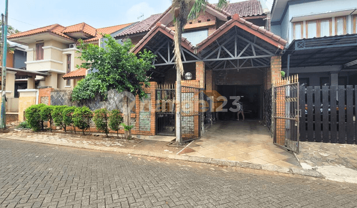 Di Jual Rumah 2 Lantai Gaya Kontemporer di Raffless Hills Cibubur