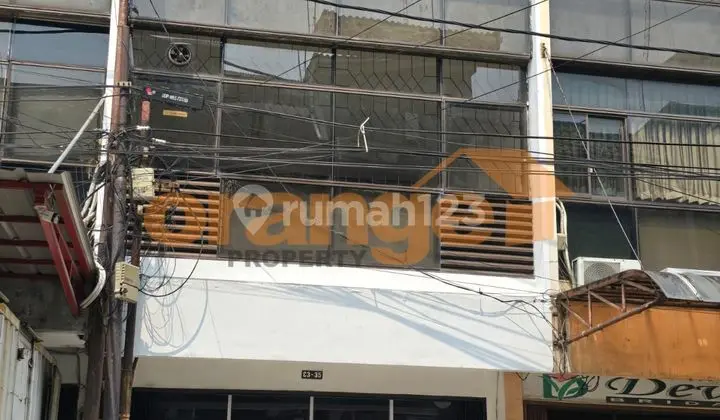 Di Jual Ruko 4 Lantai Siap Huni Lokasi Strategis di Jakarta Pusat