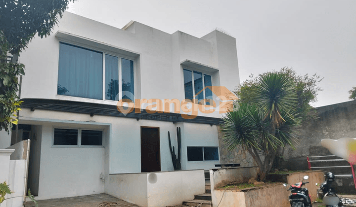 Jual Rumah 2 Lantai Full Furnish Siap Huni di Bukit Golf Cibubur