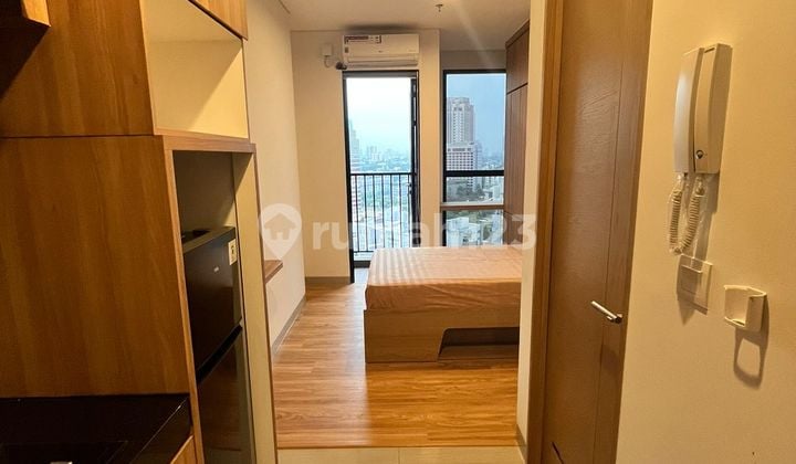 Apartment Newton 2 Studio Furnished Area Kuningan Jakarta