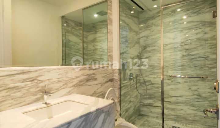 Disewa Langham Residence 3 Br Semi Furnished