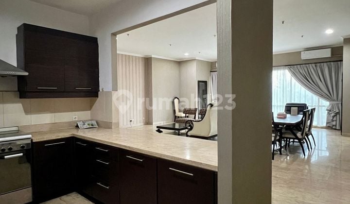 Disewakan Apartemen Senayan Residence 3+1 Bedroom Good Unit
