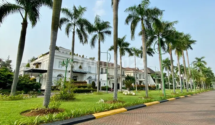 Price Drop! Senayan Residence Lot 494 - Gated, Premium & High Profile Area