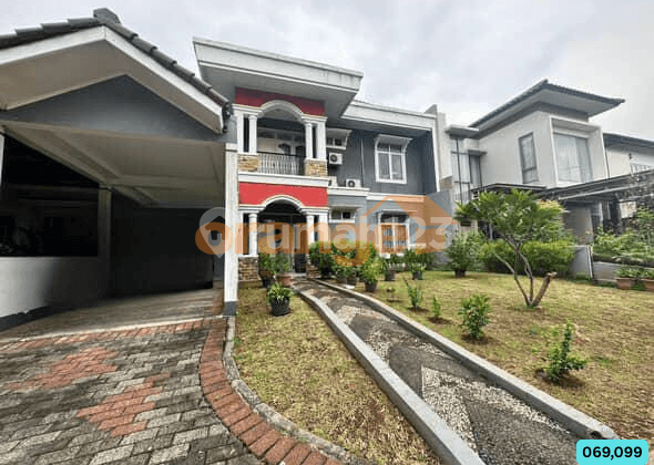 Rumah Cantik Full Furnish Depan Taman di Kota Wisata Cibubur