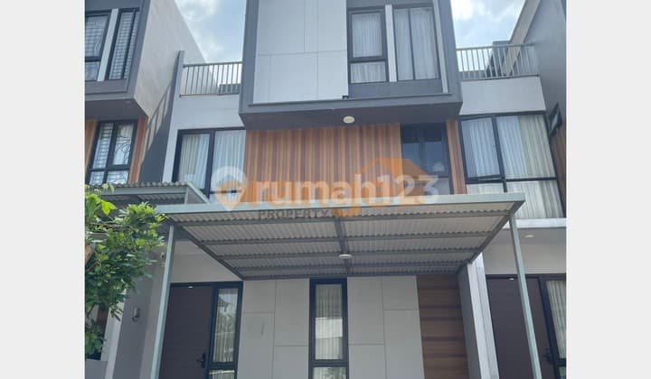 Turun Harga Paling Murah Rumah Attic Room di Kota Wisata Cibubur