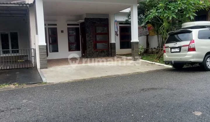 Rumah Cantik 2 Lantai