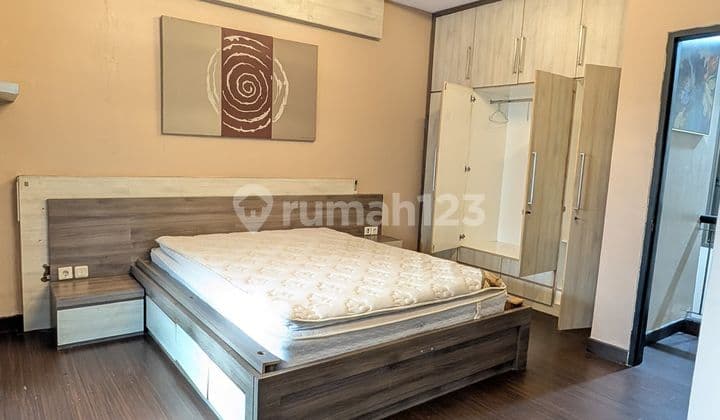 Sewa Rumah Full Furnished Raffles Hills Cibubur 70 Jt LRT