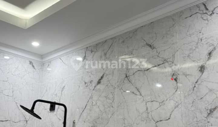 Rumah Sewa Di Raffless Hills Cibubur