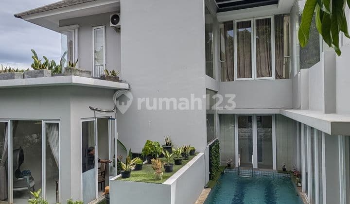 Rumah Mewah Citra Gran Cibubur Hadap Timur Swimming Pool